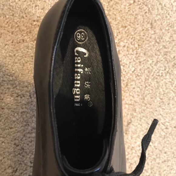 Platform Shoes - Picture 2 of 4